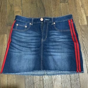Women’s Jean skirt with red stripes size 15